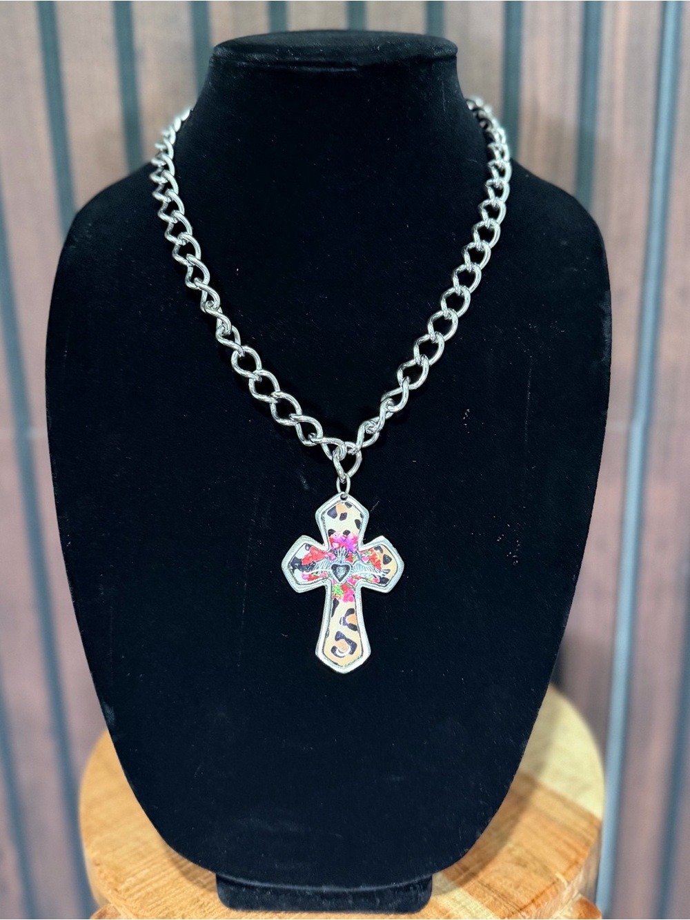 Redhouse Ranch Silver Tone Cross Necklace Western Chunky Chain Faith Pendant